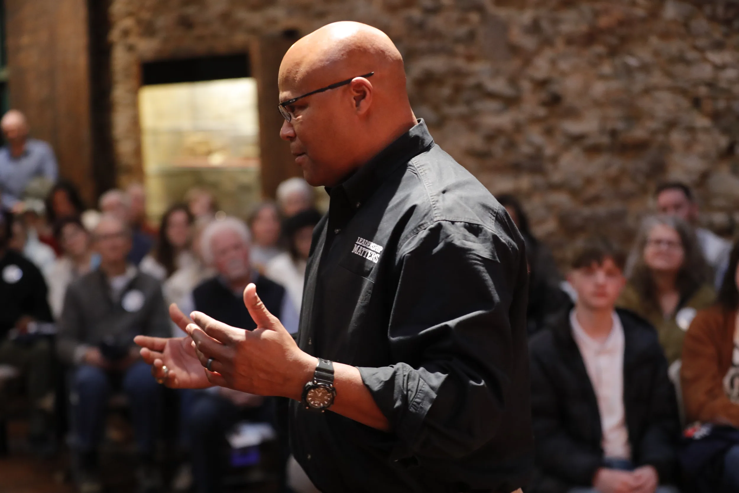 Shawn Harris speaking at a campaign event